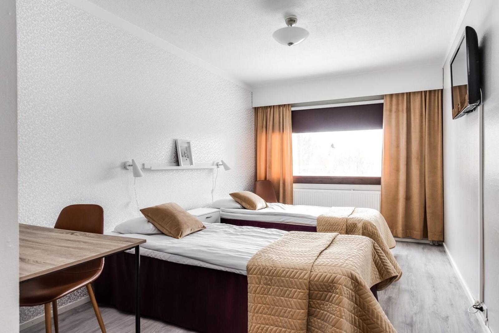 Hotel Kaeenpesae Ylivieska Εξωτερικό φωτογραφία
