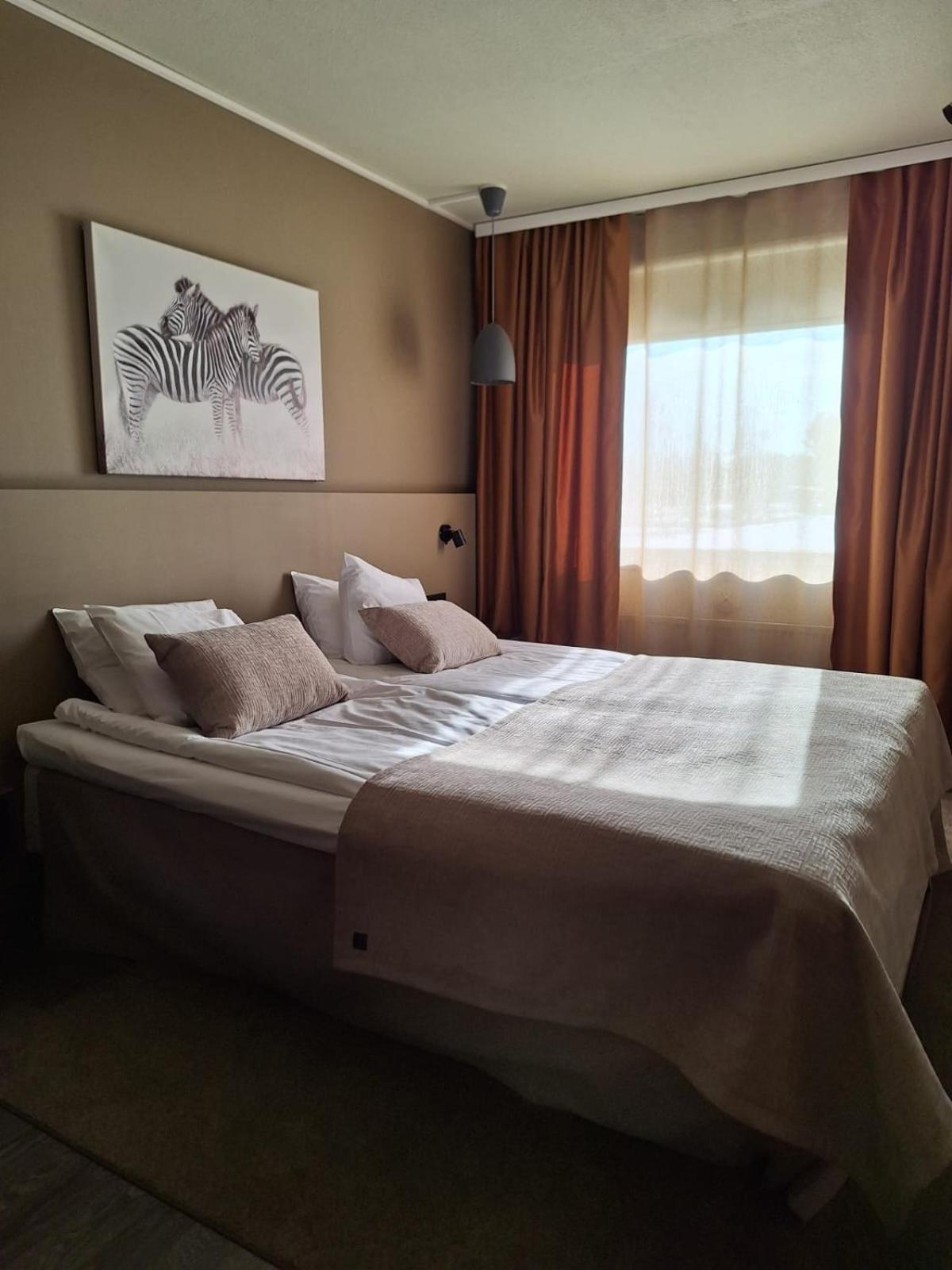 Hotel Kaeenpesae Ylivieska Εξωτερικό φωτογραφία