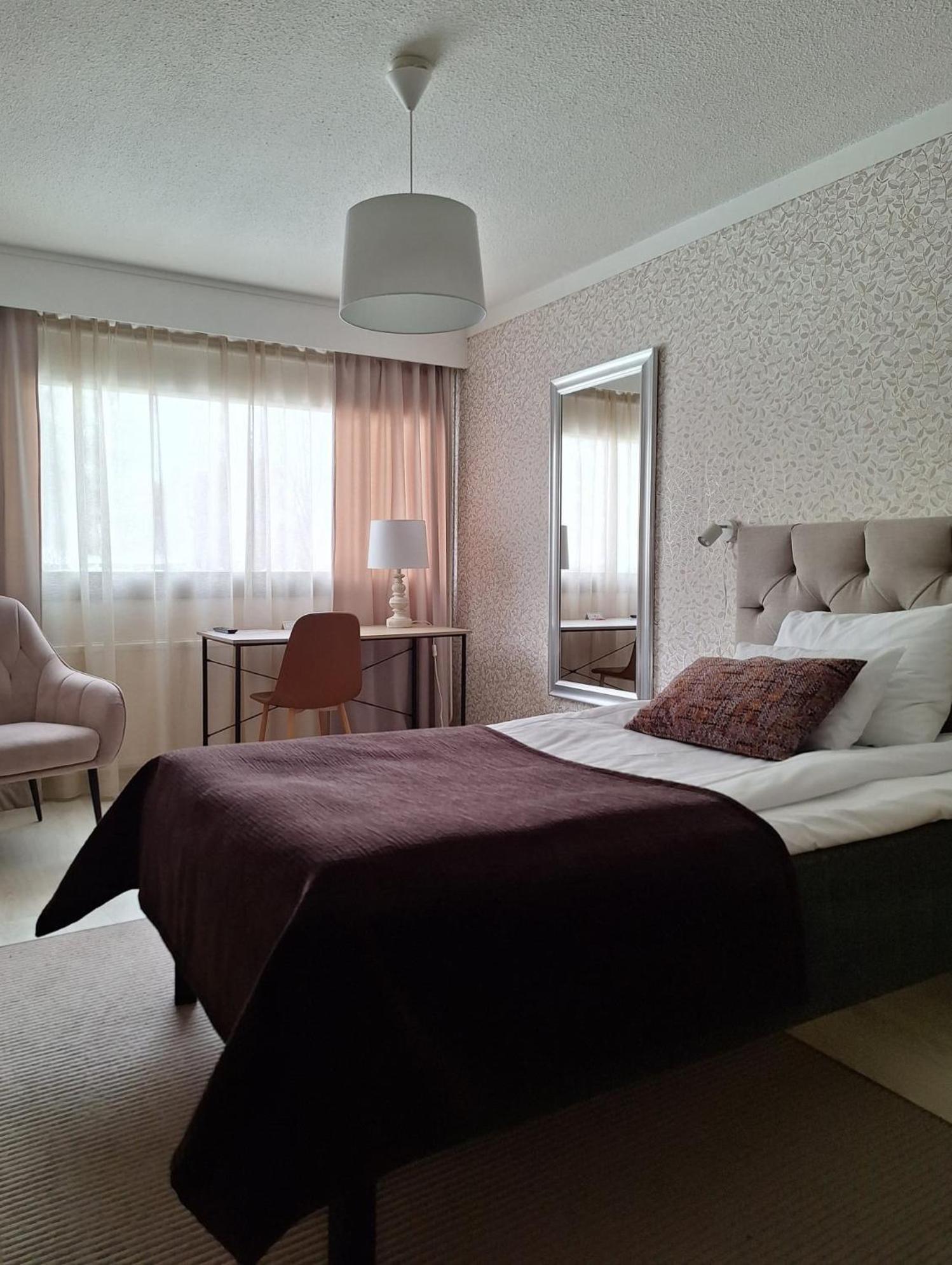 Hotel Kaeenpesae Ylivieska Εξωτερικό φωτογραφία