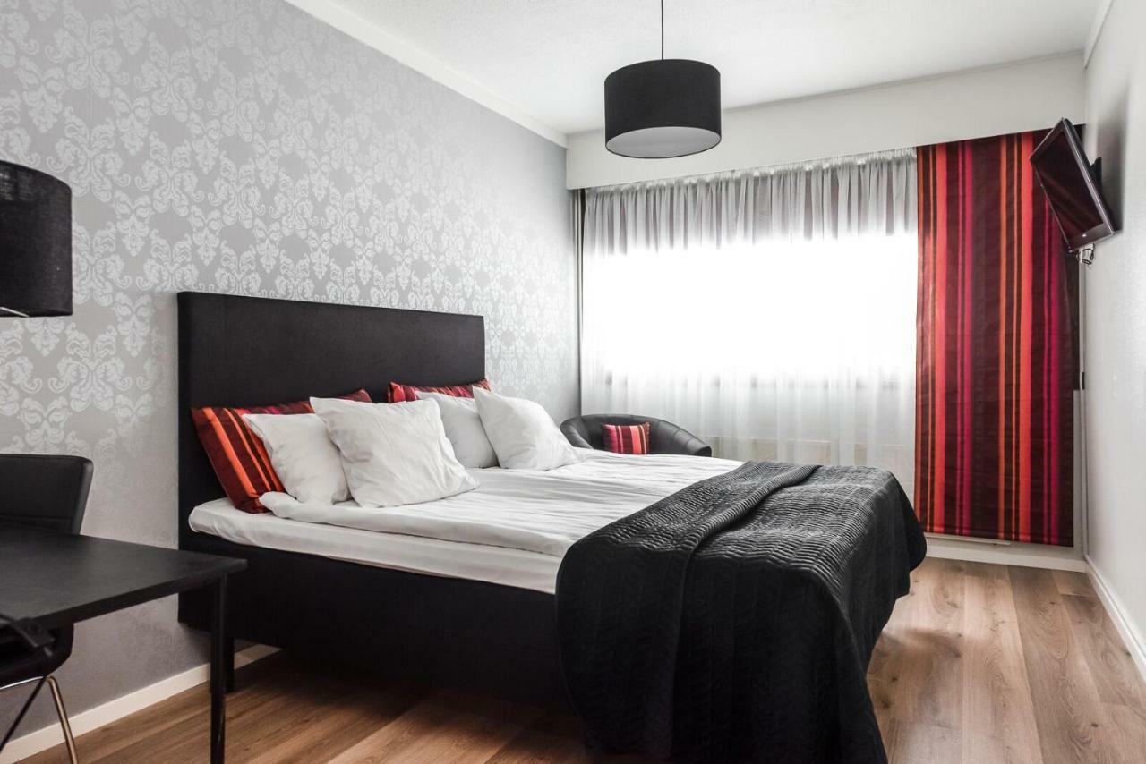 Hotel Kaeenpesae Ylivieska Εξωτερικό φωτογραφία